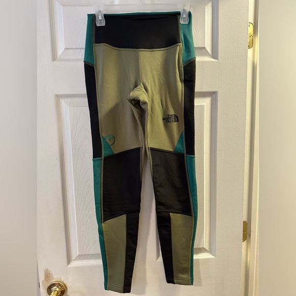 The North Face steep tech fleece lined leggings - small, like new - Picture 2 of 4